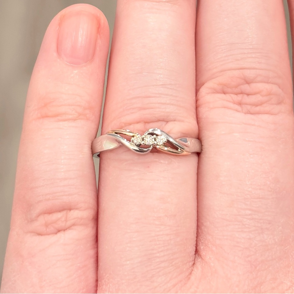 10K Diamond Ring, Three Stone, Dainty Swirl, Size 7.25, White Rose Gold - Picture 4 of 14
